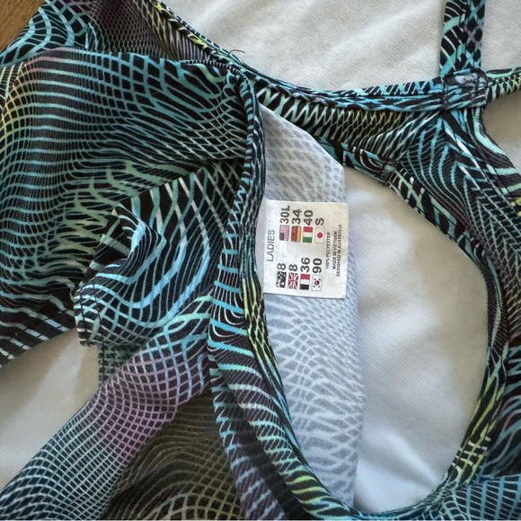 Funkita Ladies Diamond Back swimsuit- endurance fabric size 30 US, Aussie 8 - Picture 6 of 7